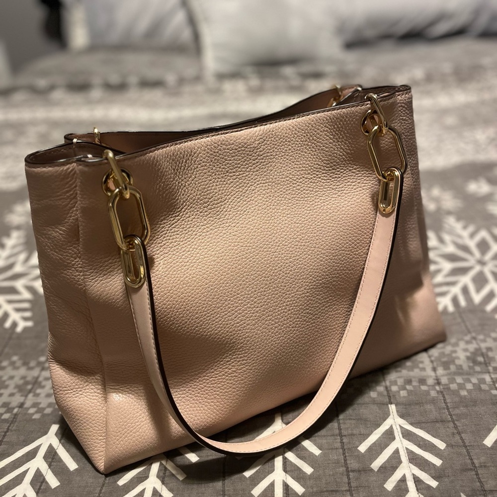 Bags - Picture 3 of 10